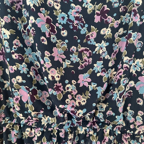 Floral Print Dress. SIZE: L. - Picture 3 of 5